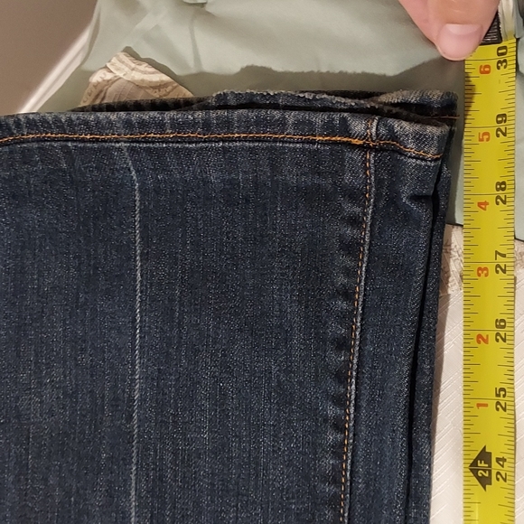 Women's Size 6 7 For All Mankind Washed Distressed Flare Jeans - Picture 14 of 15